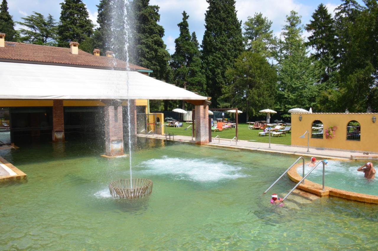 Parco Termale Di Villa Dei Cedri Lazise Ngoại thất bức ảnh