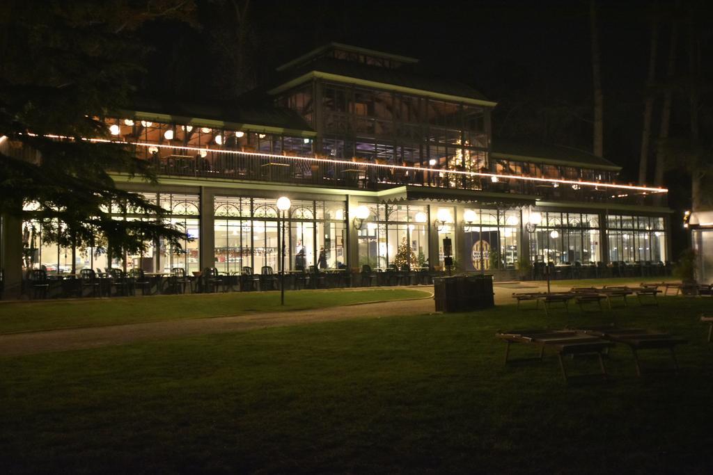 Parco Termale Di Villa Dei Cedri Lazise Ngoại thất bức ảnh